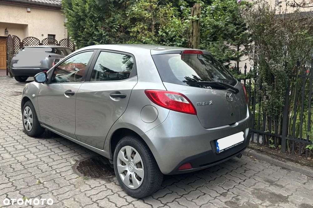 Mazda 2 - 9