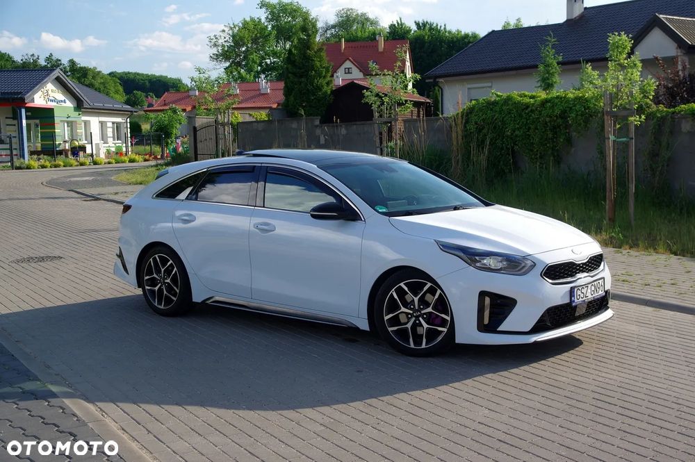 Kia ProCeed 1.6 CRDi DCT7 SCR GT LINE - 17