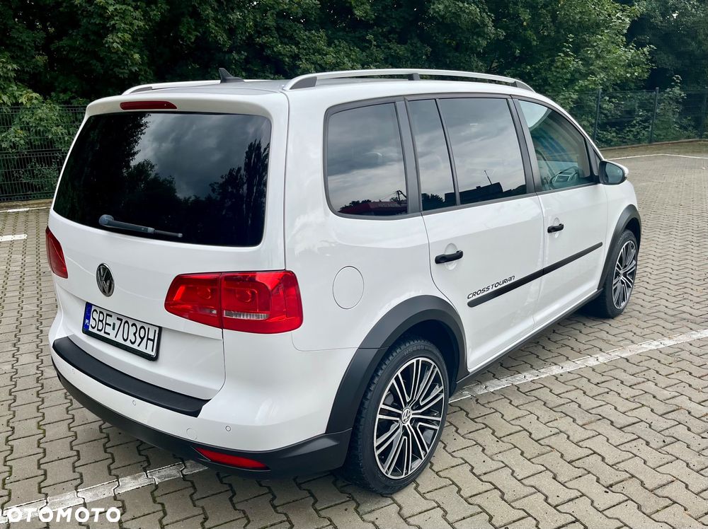 Volkswagen Touran 2.0 TDI DPF Cross - 8