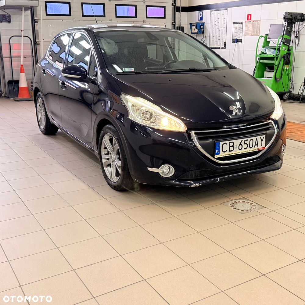 Peugeot 208 1.2 PureTech Allure - 2