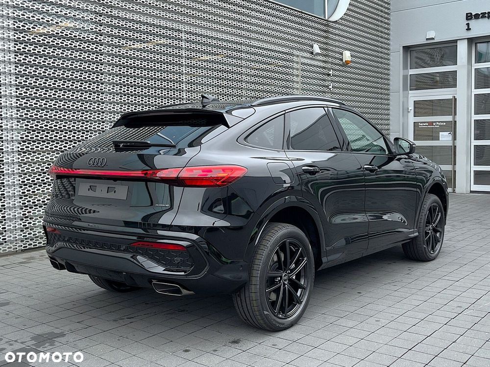 Audi Q5 Sportback - 4