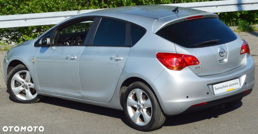 Opel Astra 1.7 CDTI - 16