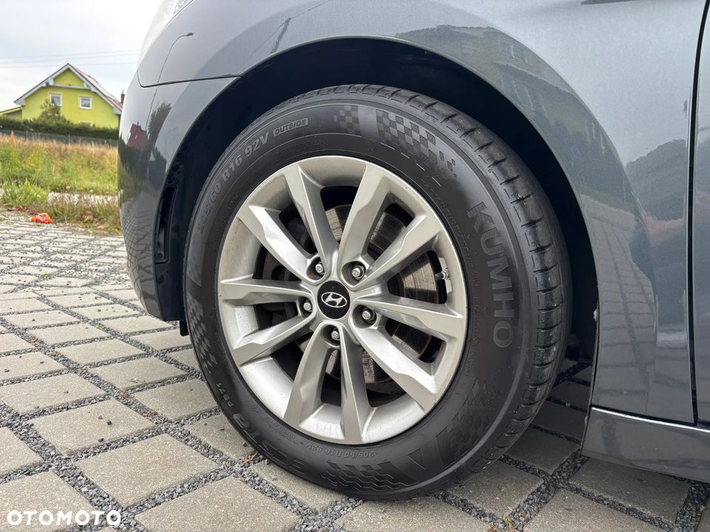 Hyundai i40 Kombi blue 1.7 CRDi DCT Premium - 36