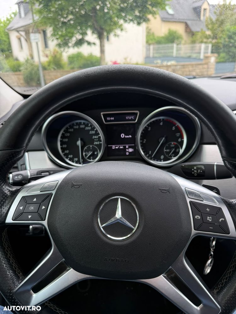 Mercedes-Benz ML - 9
