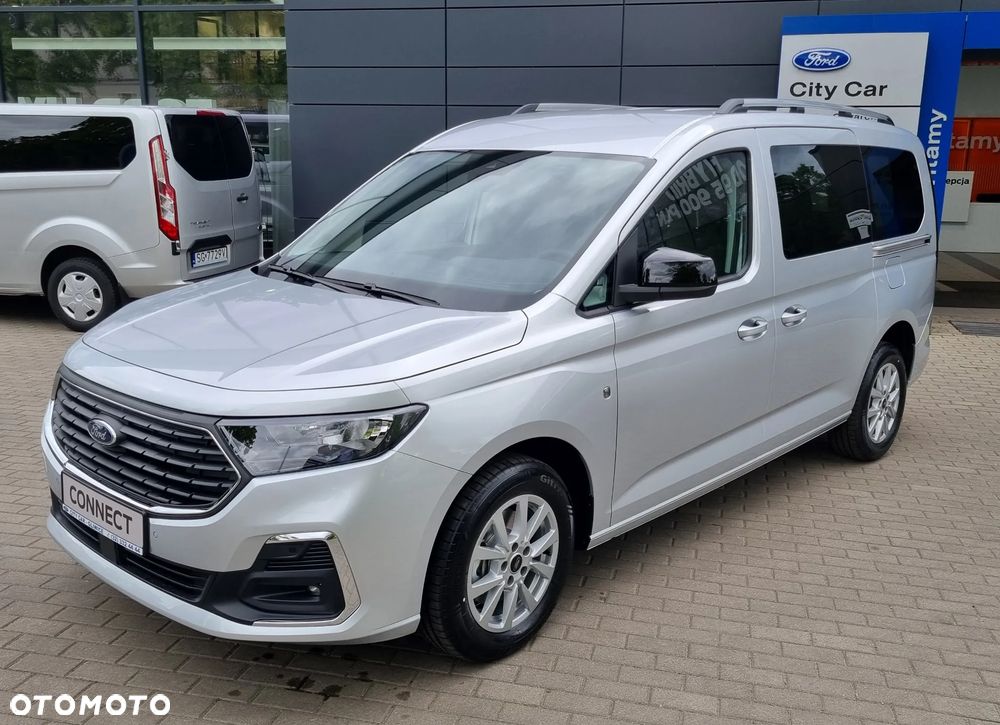 Ford Tourneo Connect Grand - 13