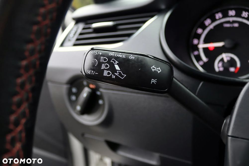 Skoda Octavia 2.0 TDI 4x4 DSG RS - 32