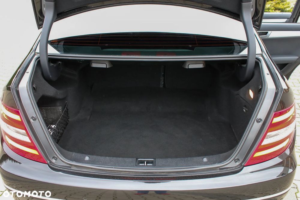 Mercedes-Benz Klasa C - 39