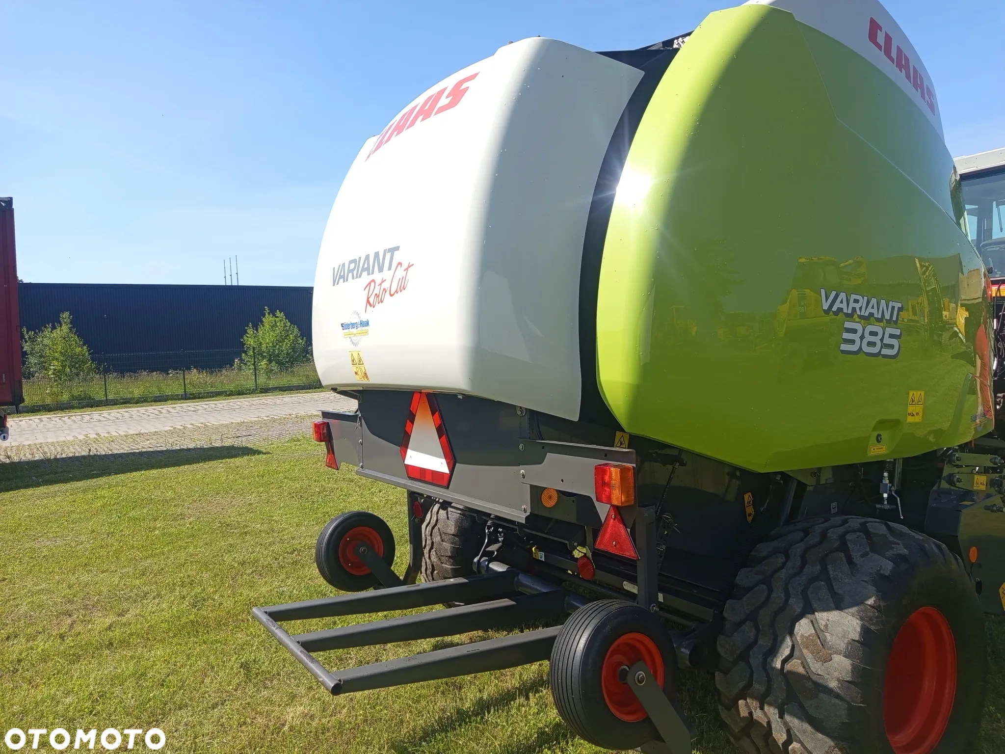 Claas Variant 385 - 13