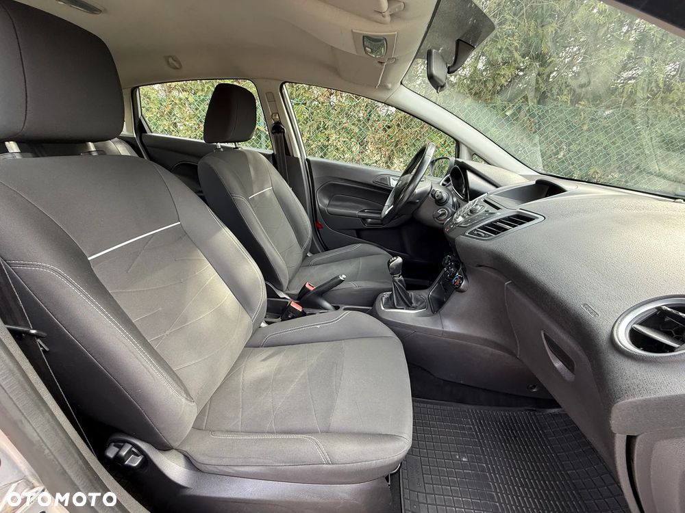 Ford Fiesta 1.25 Celebration - 10