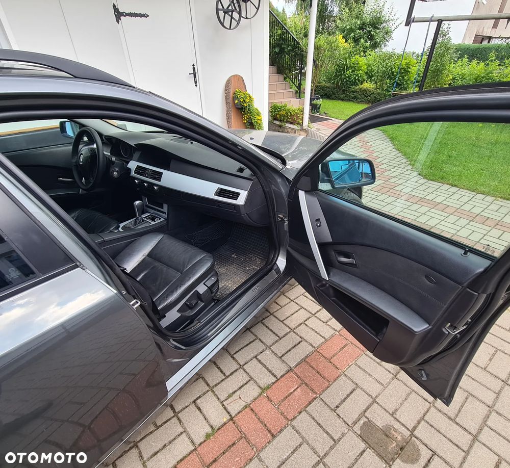 BMW Seria 5 525i - 16