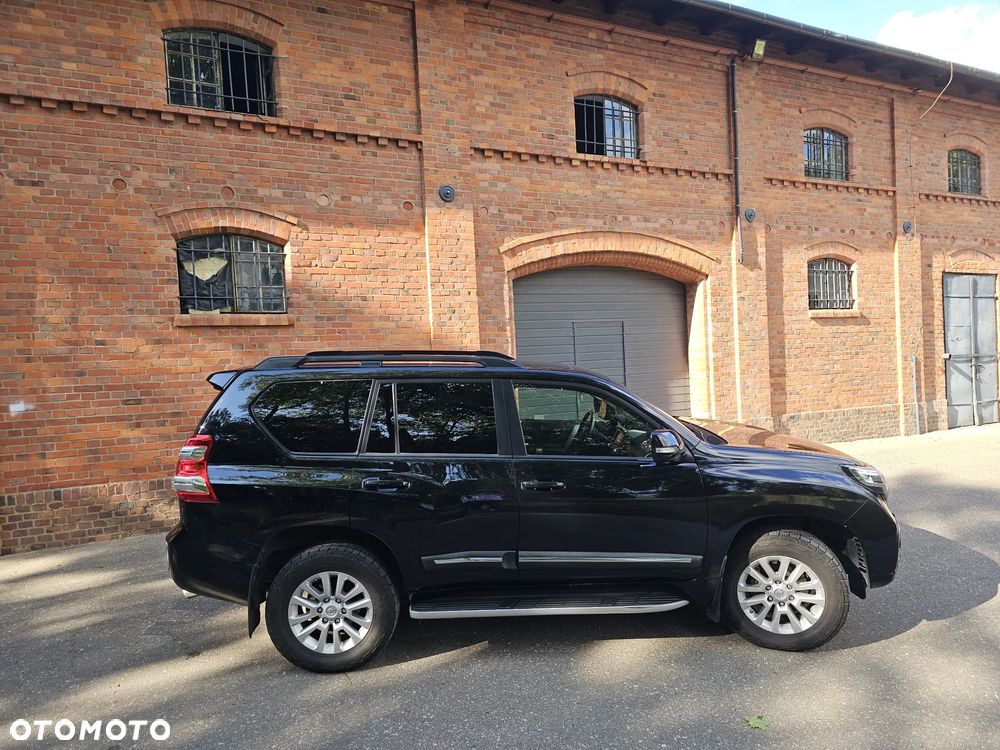 Toyota Land Cruiser LC 3.0 D-4D Executive - 2