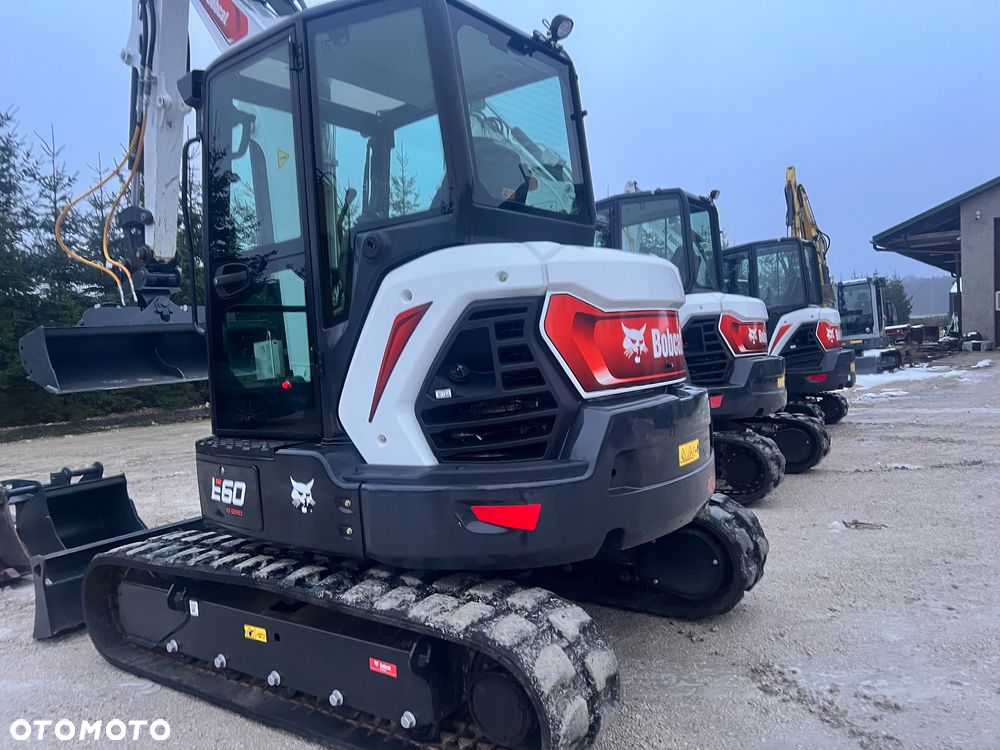 Caterpillar Minikoparka BOBCAT E55Z 23r E60 5 6 tony dodatk linie hydr e35 e 34 e35z cat 304 303,5 serwisowana 1 wł koparka gąsienicowa Cat 303.5 304 305 305.5 306  Kubota 3,5tony - 23