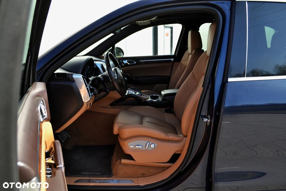Porsche Cayenne - 6