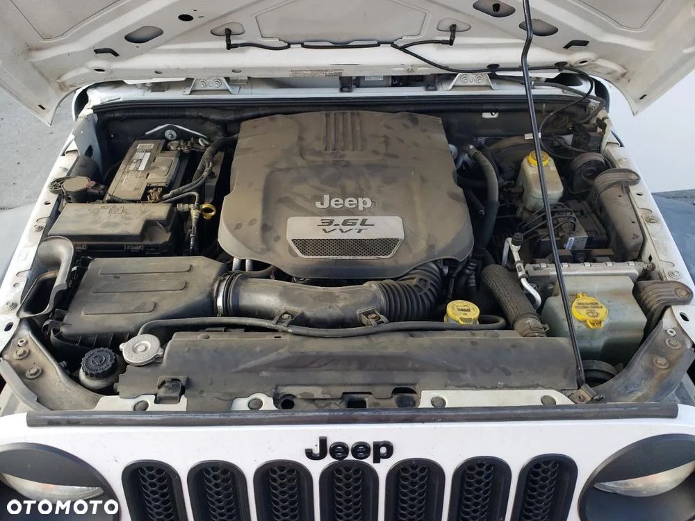 Jeep Wrangler - 13