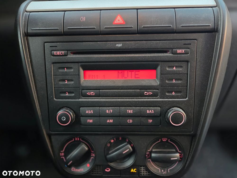 Volkswagen Fox 1.4 - 13