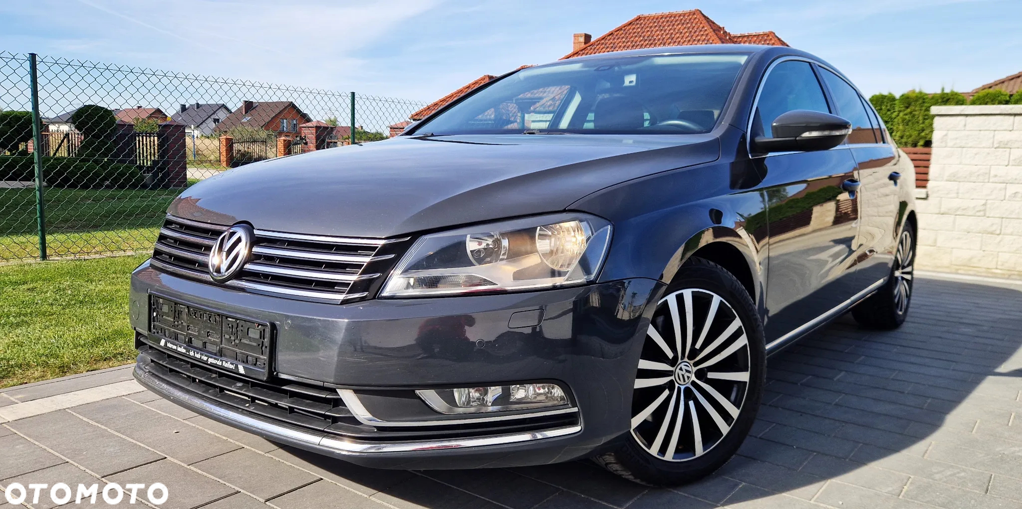 Volkswagen Passat Variant 2.0 TDI DSG BlueMotion Technology Exclusive - 22