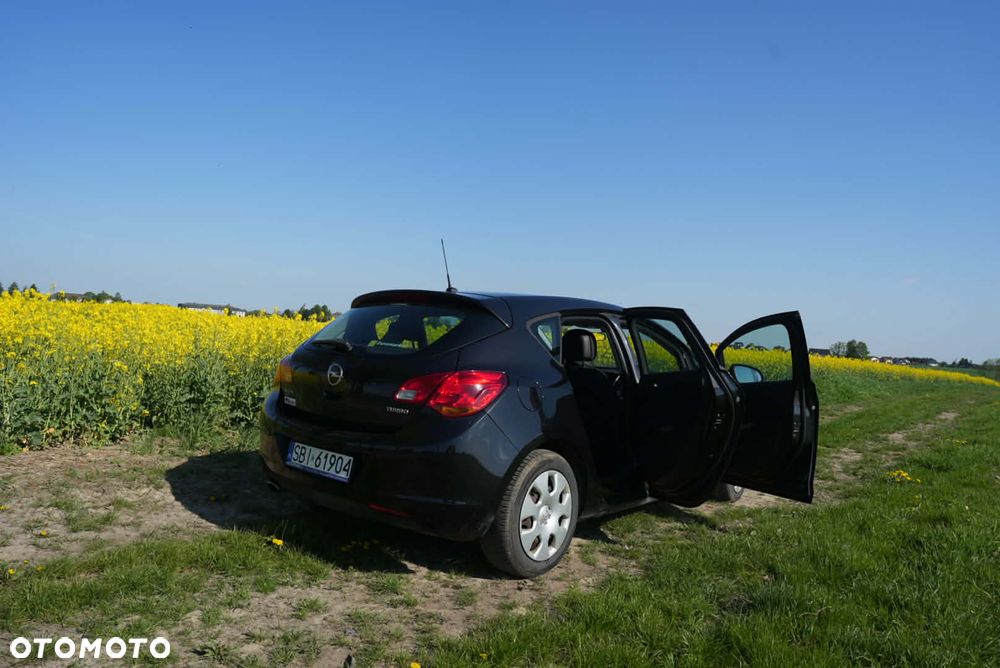 Opel Astra 1.4 T Enjoy - 12