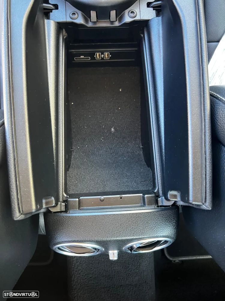 Mercedes-Benz E 200 d Avantgarde - 40