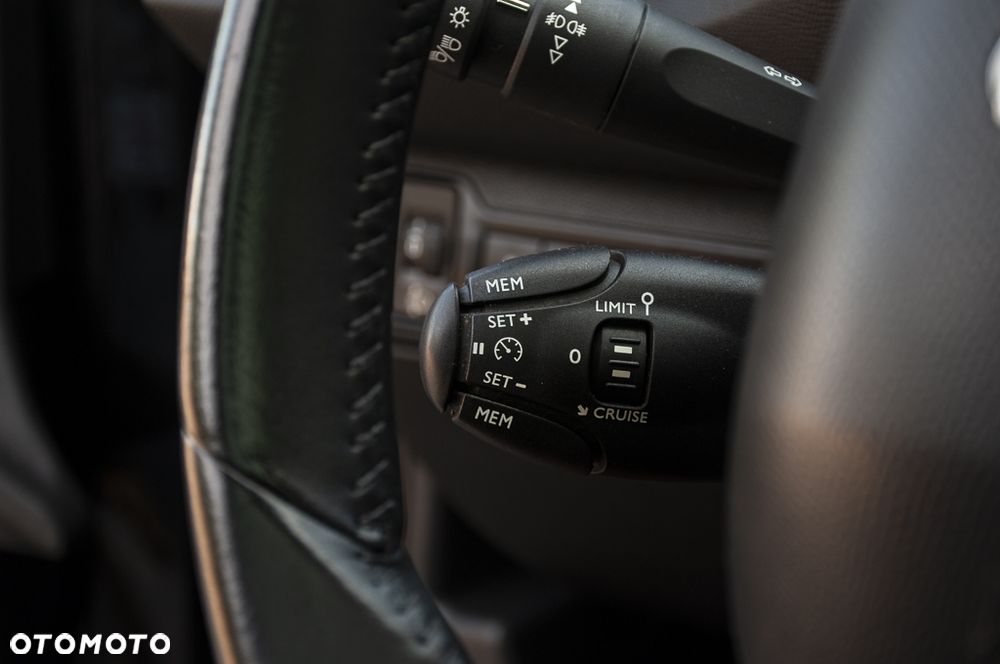 Peugeot 308 BlueHDi 150 Automatik Stop & Start Allure - 33