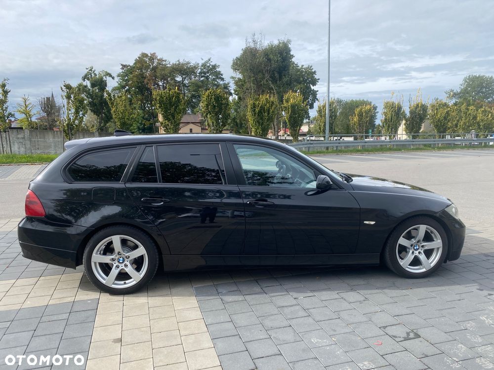 BMW Seria 3 320d DPF Touring - 6