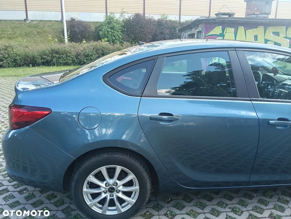 Opel Astra 1.6 Enjoy - 7