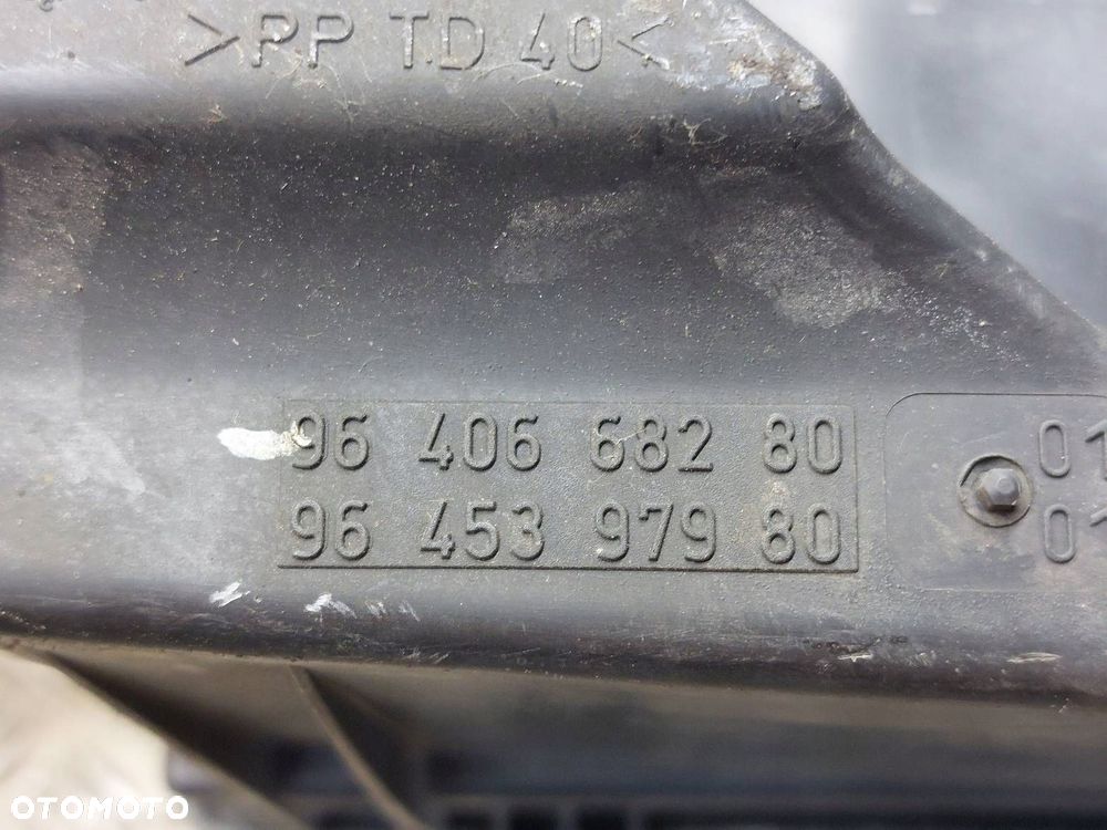 OBUDOWA FILTRA POWIETRZA C3 I 1.1 8V 9640668280 9645397980 9639269180 - 5