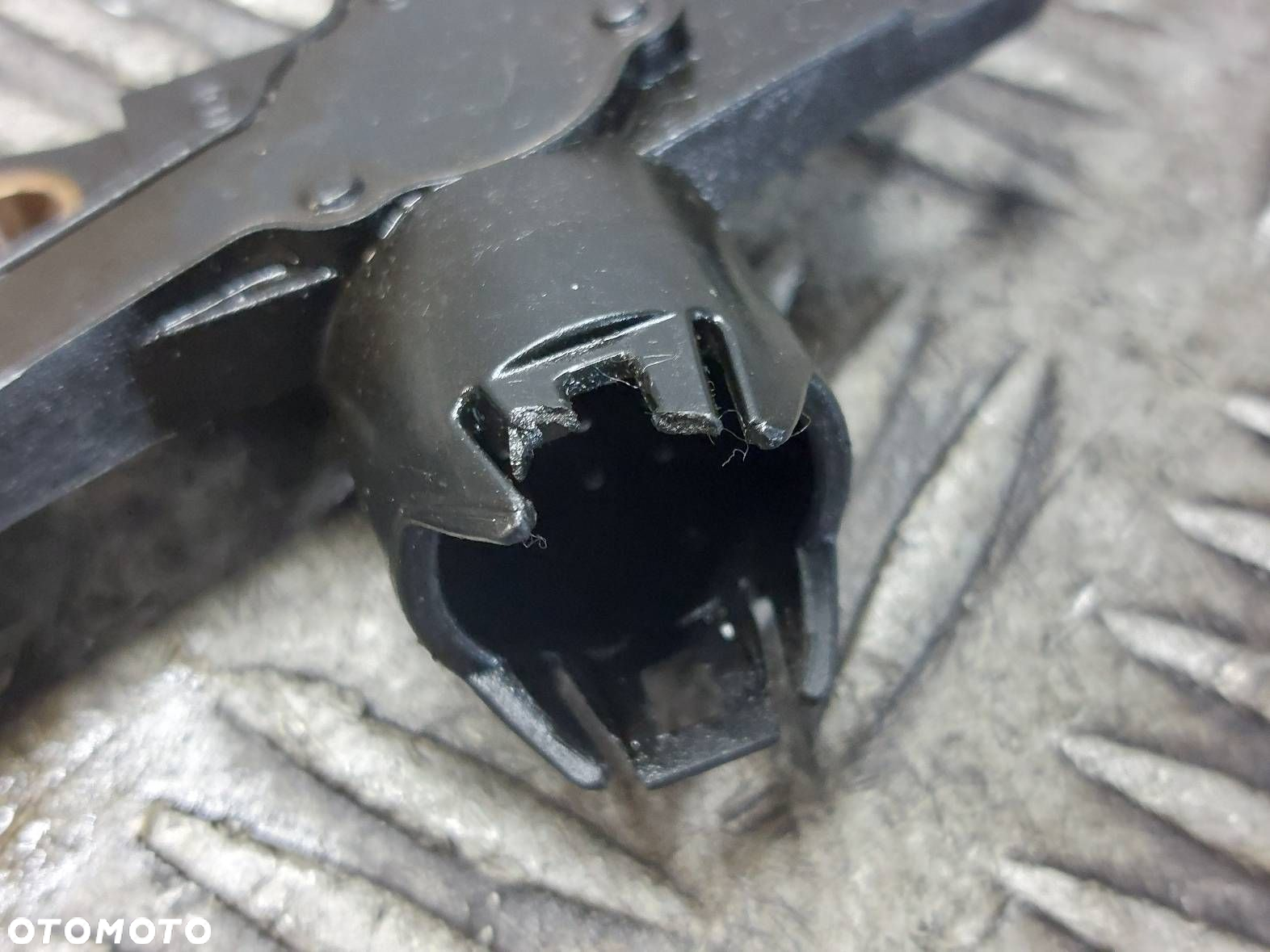 CZUJNIK WAŁKA MIMOŚRODOWEGO VALVETRONIC BMW E46 2.0 B N46B20A 7513783 - 5