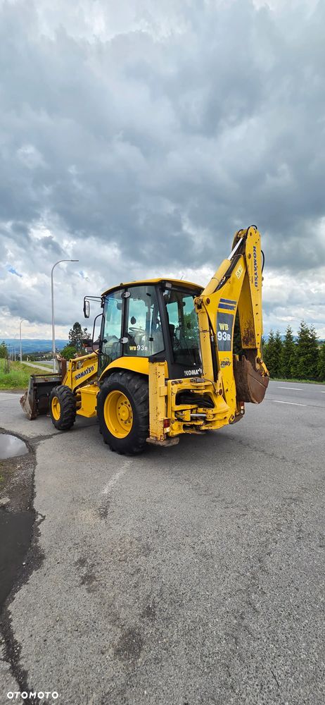 Komatsu WB 93R-5 - 8
