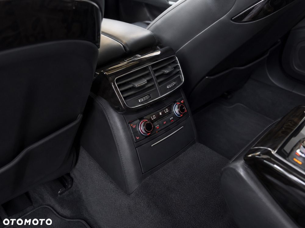 Audi A8 3.0 TDI clean diesel L Quattro - 12
