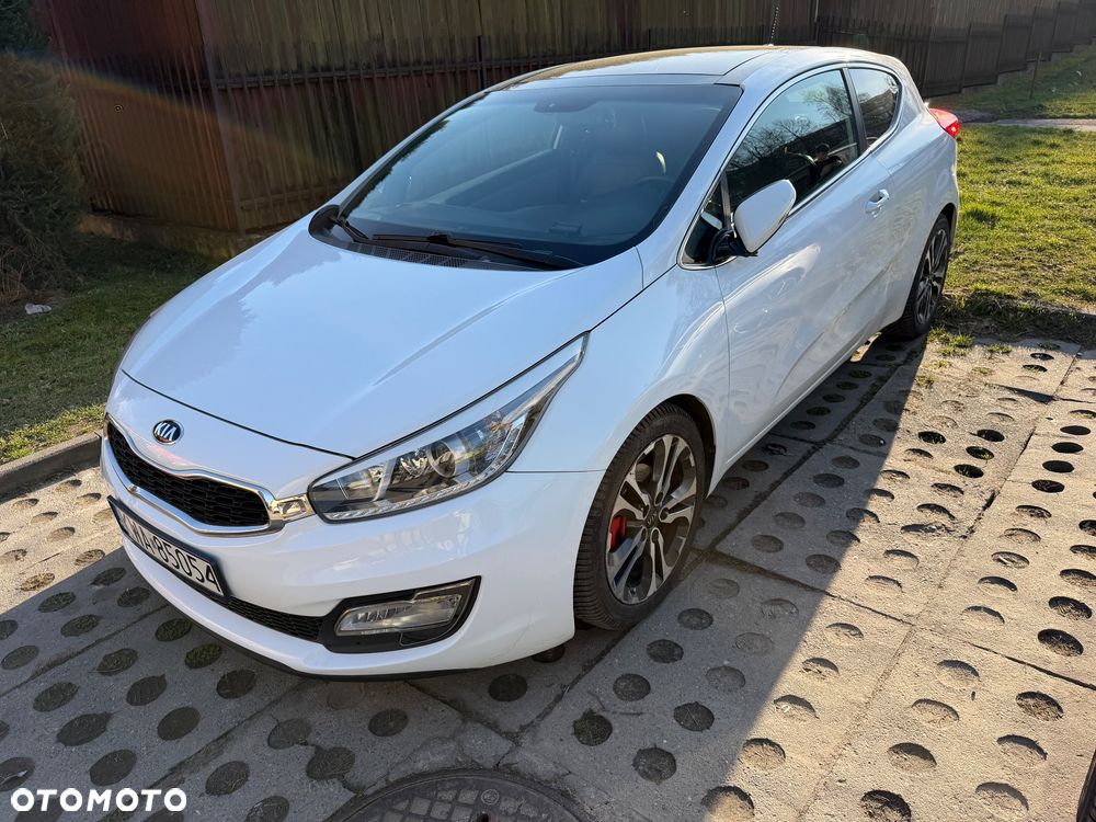 Kia ProCeed - 23
