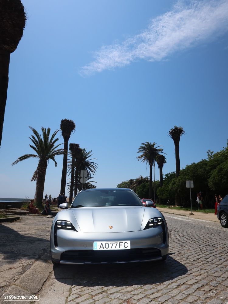 Porsche Taycan Cross Turismo 4 - 1