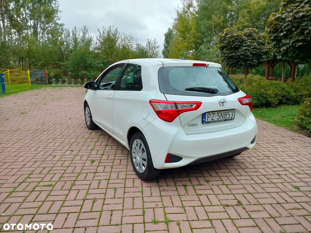 Toyota Yaris 1.0 Premium - 7