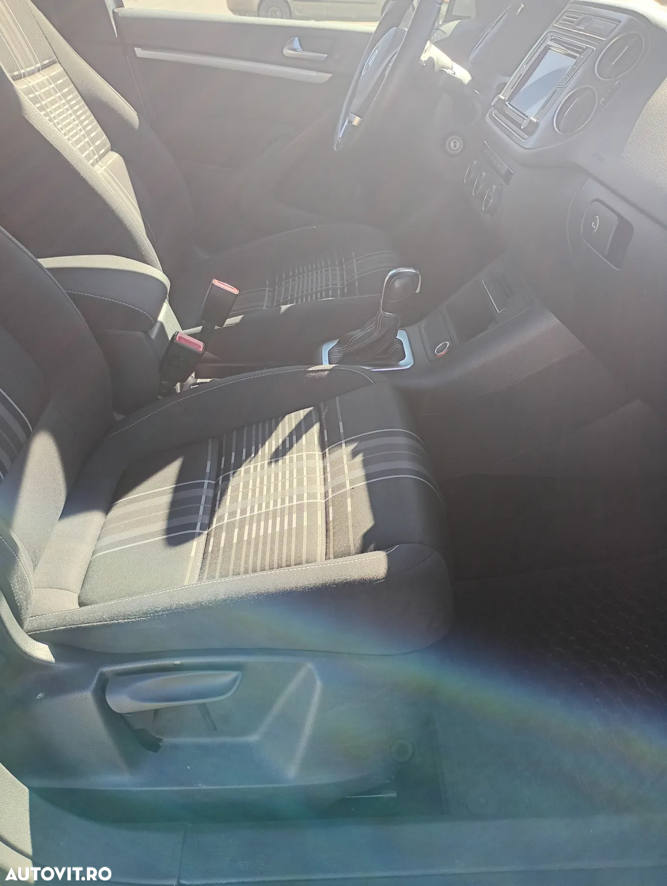 Volkswagen Tiguan 2.0 TDI 4Mot DSG Comfortline - 12
