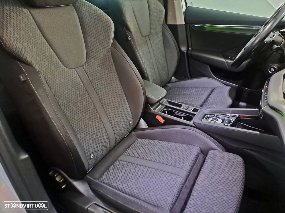 Skoda Octavia Break 2.0 TDI DSG - 23