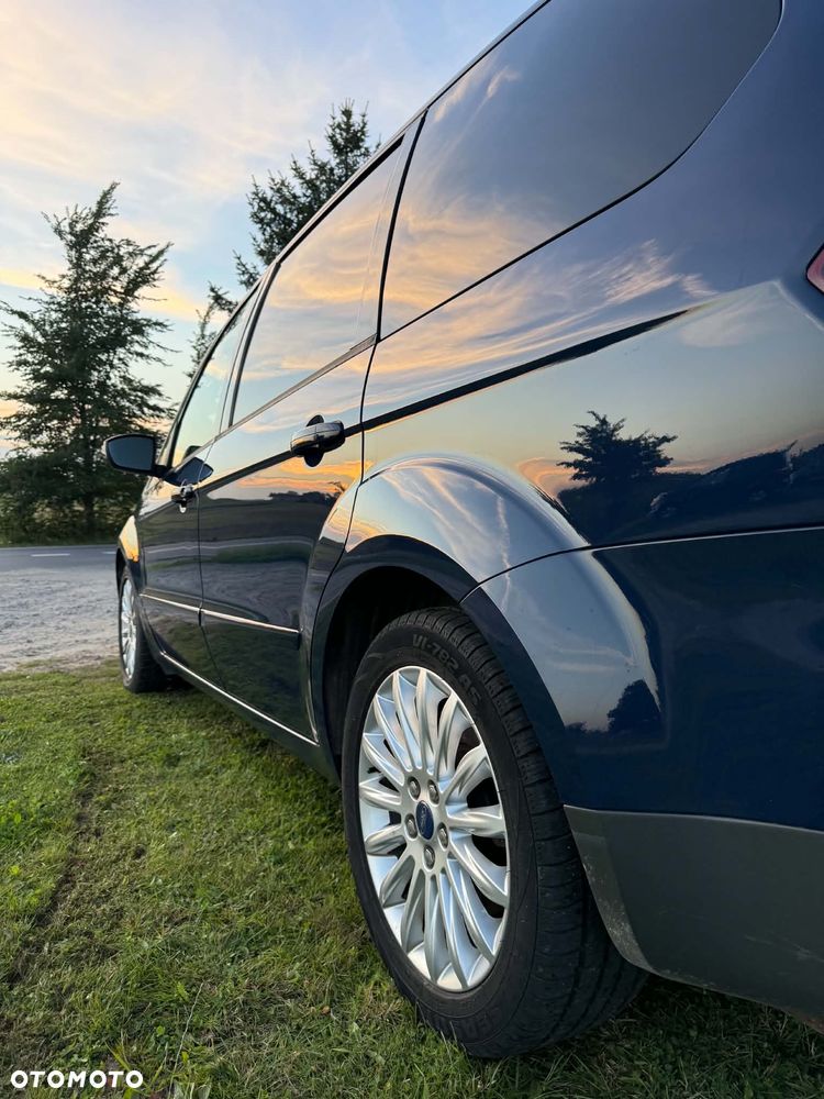 Ford Galaxy - 8