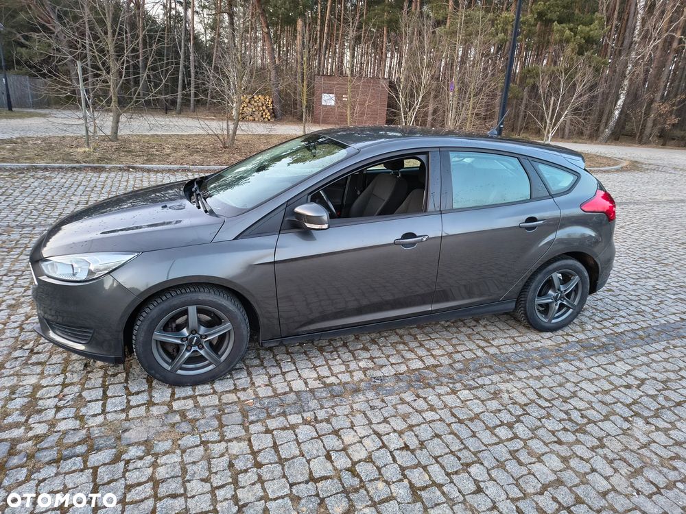 Ford Focus 1.6 Edition - 3