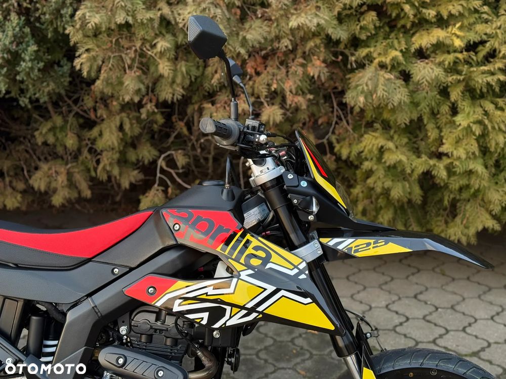 Aprilia SX - 12