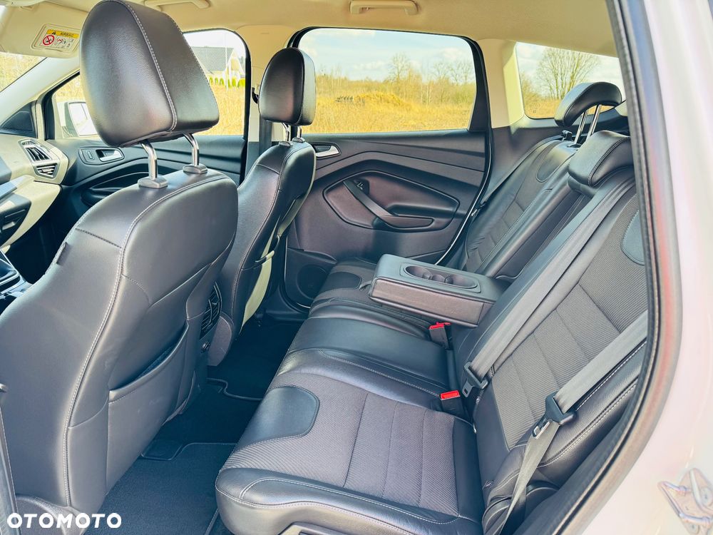 Ford Kuga 1.5 EcoBoost 2x4 Individual - 8