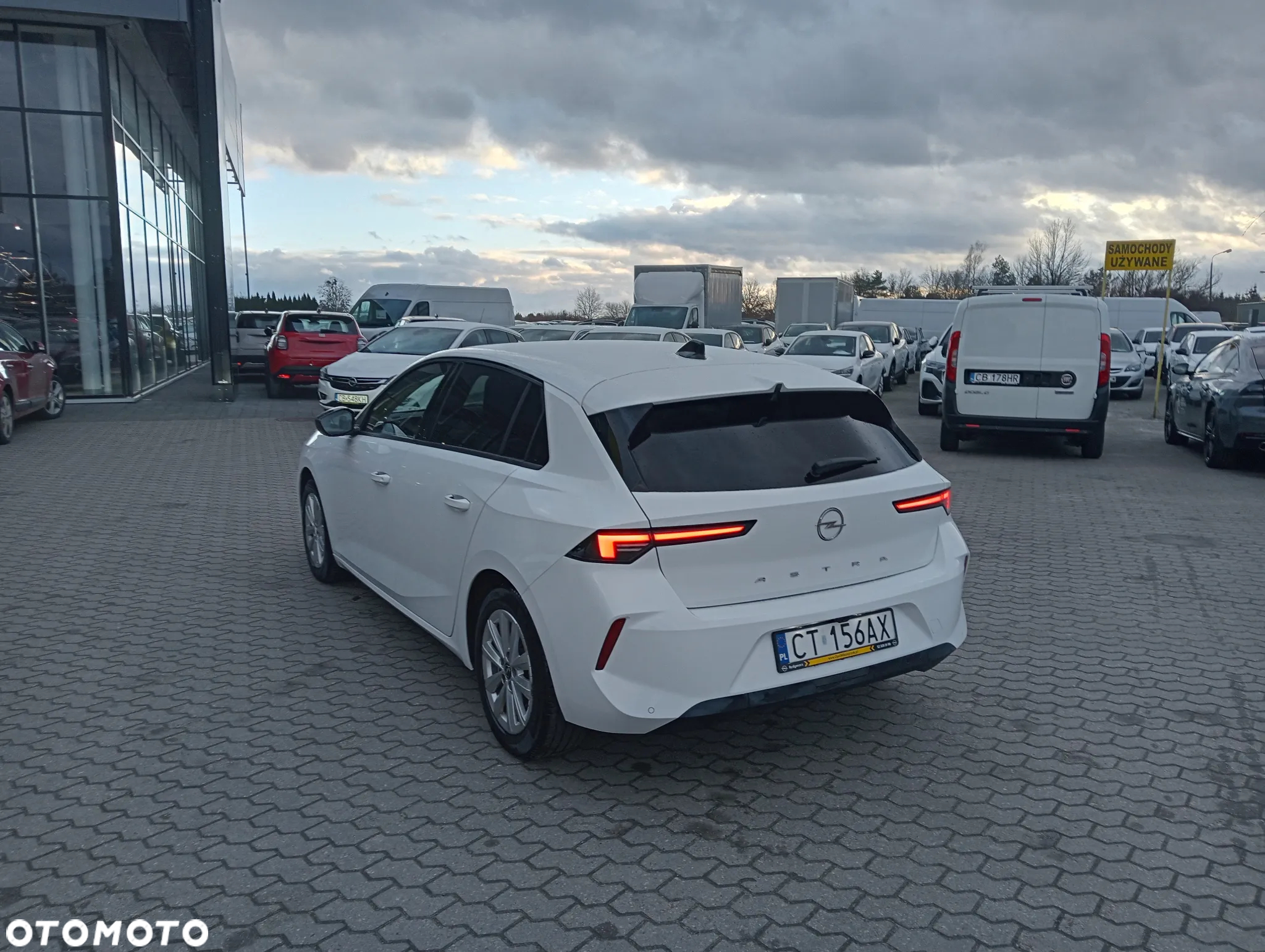 Opel Astra VI 1.2 T Business Edition S&S - 3