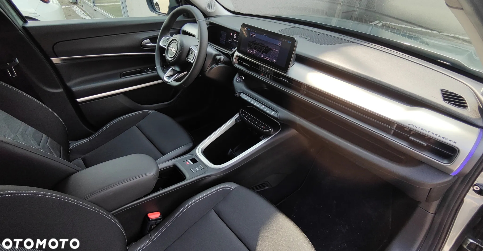 Jeep Avenger 54kWh Summit - 21
