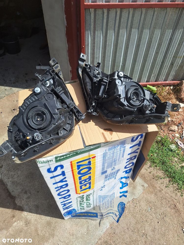 lampa prawa lub lewa przód Honda Jazz III Europa - 3