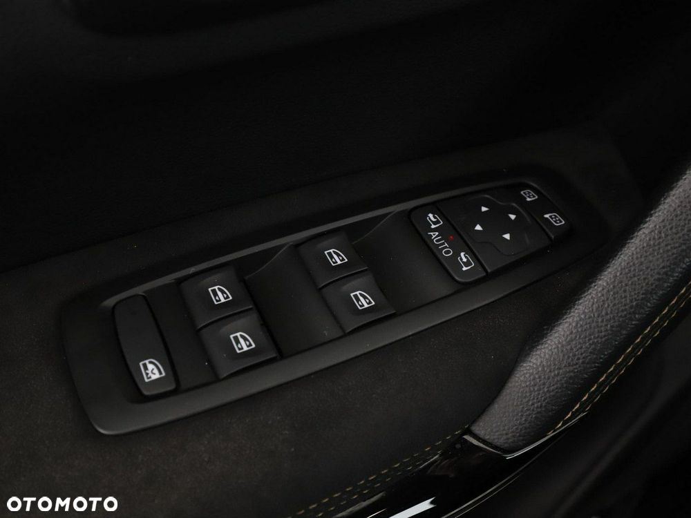 Renault Kadjar 1.3 TCe FAP Black Edition - 37