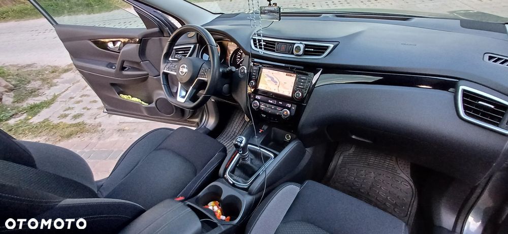 Nissan Qashqai 1.3 DIG-T N-WAY - 14