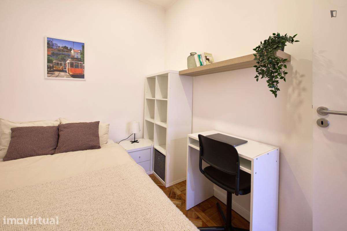 Quarto - localizado em Alameda Lisbon - Grande imagem: 3/50