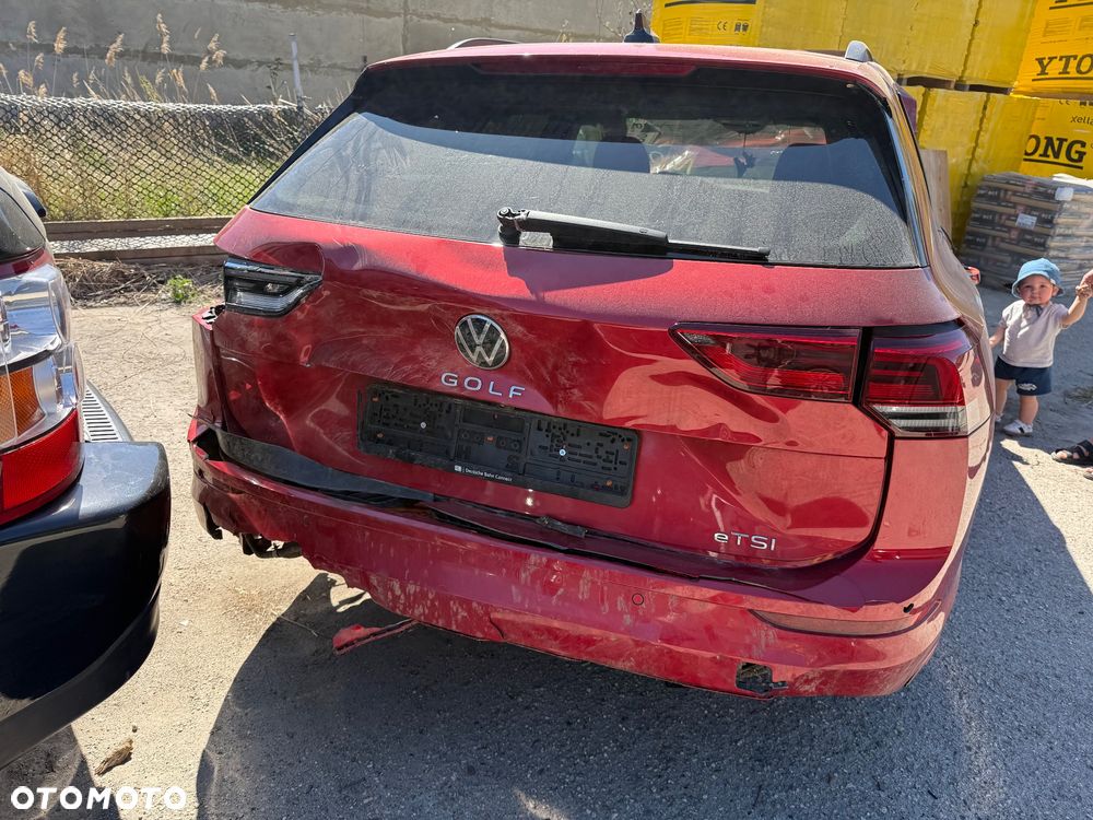 Volkswagen Golf 1.5 eTSI OPF DSG Active - 3