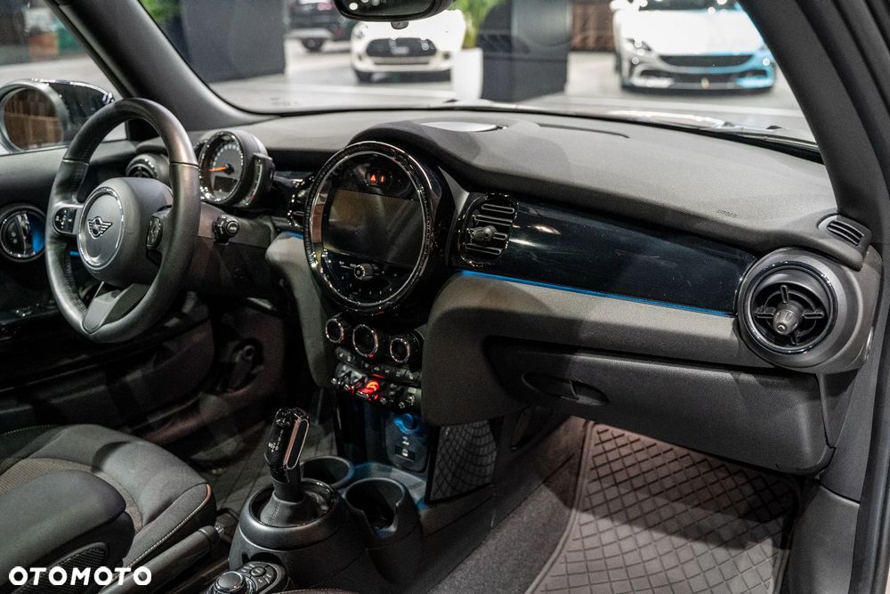 MINI Cooper Classic Trim - 27