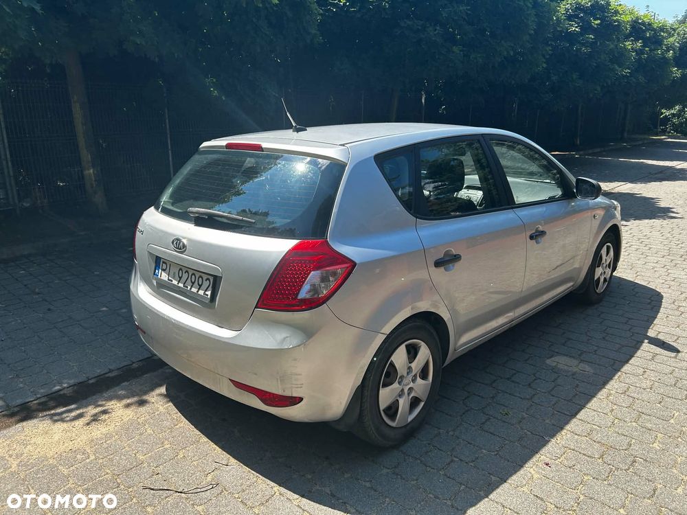 Kia Ceed 1.4 Comfort - 4