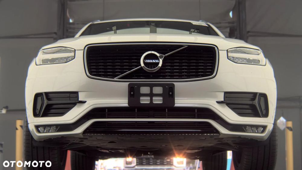 Volvo XC 90 - 5