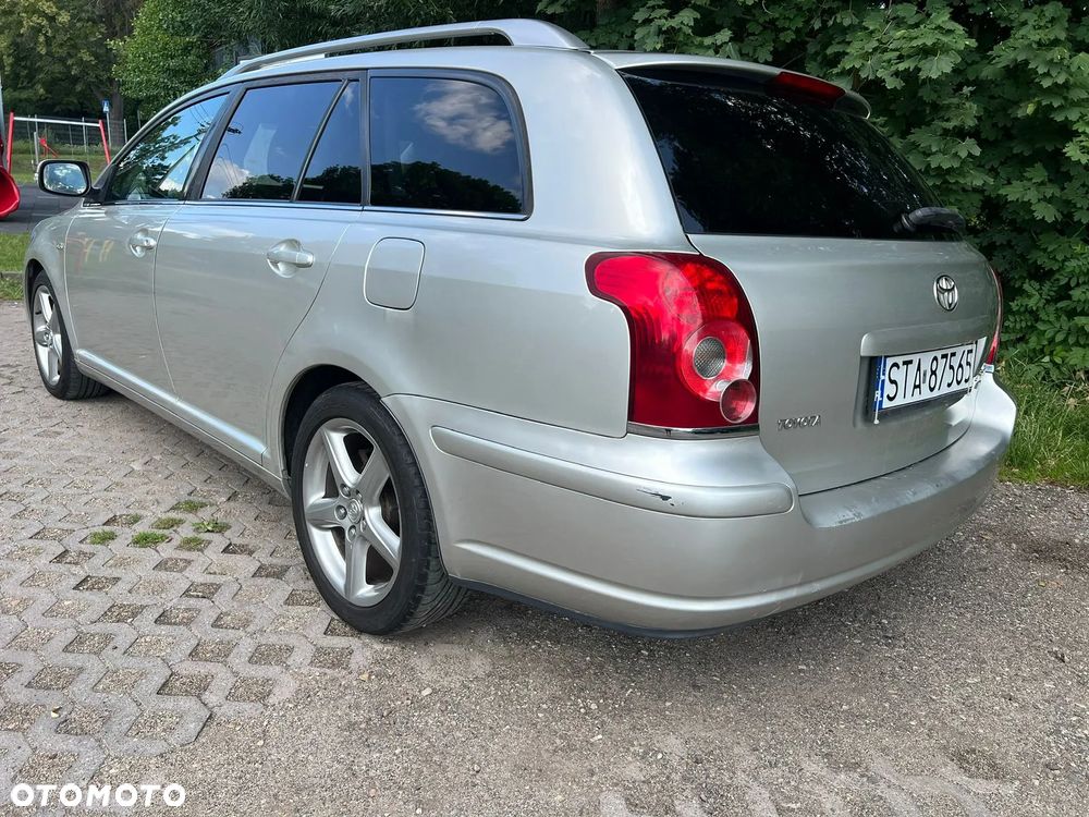 Toyota Avensis 2.2 D-4D Prestige - 6