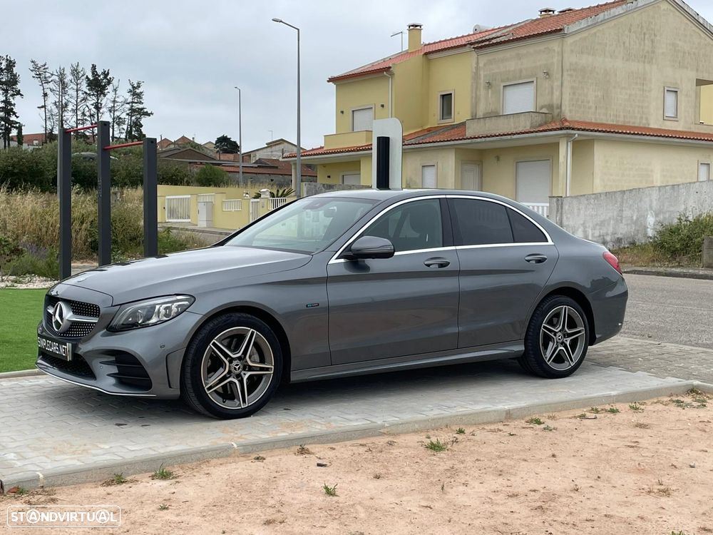 Mercedes-Benz C 300 e T 9G-TRONIC AMG Line - 21